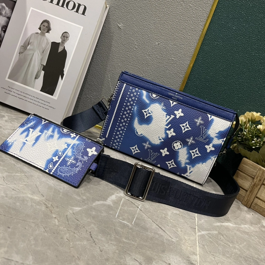 Timeless 865 Louis Vuitton AAA Man Messenger Bags