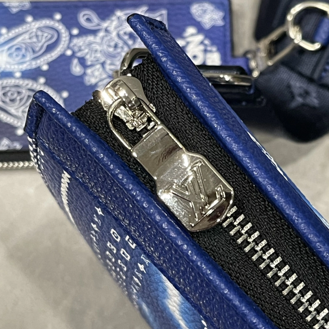 Timeless 865 Louis Vuitton AAA Man Messenger Bags