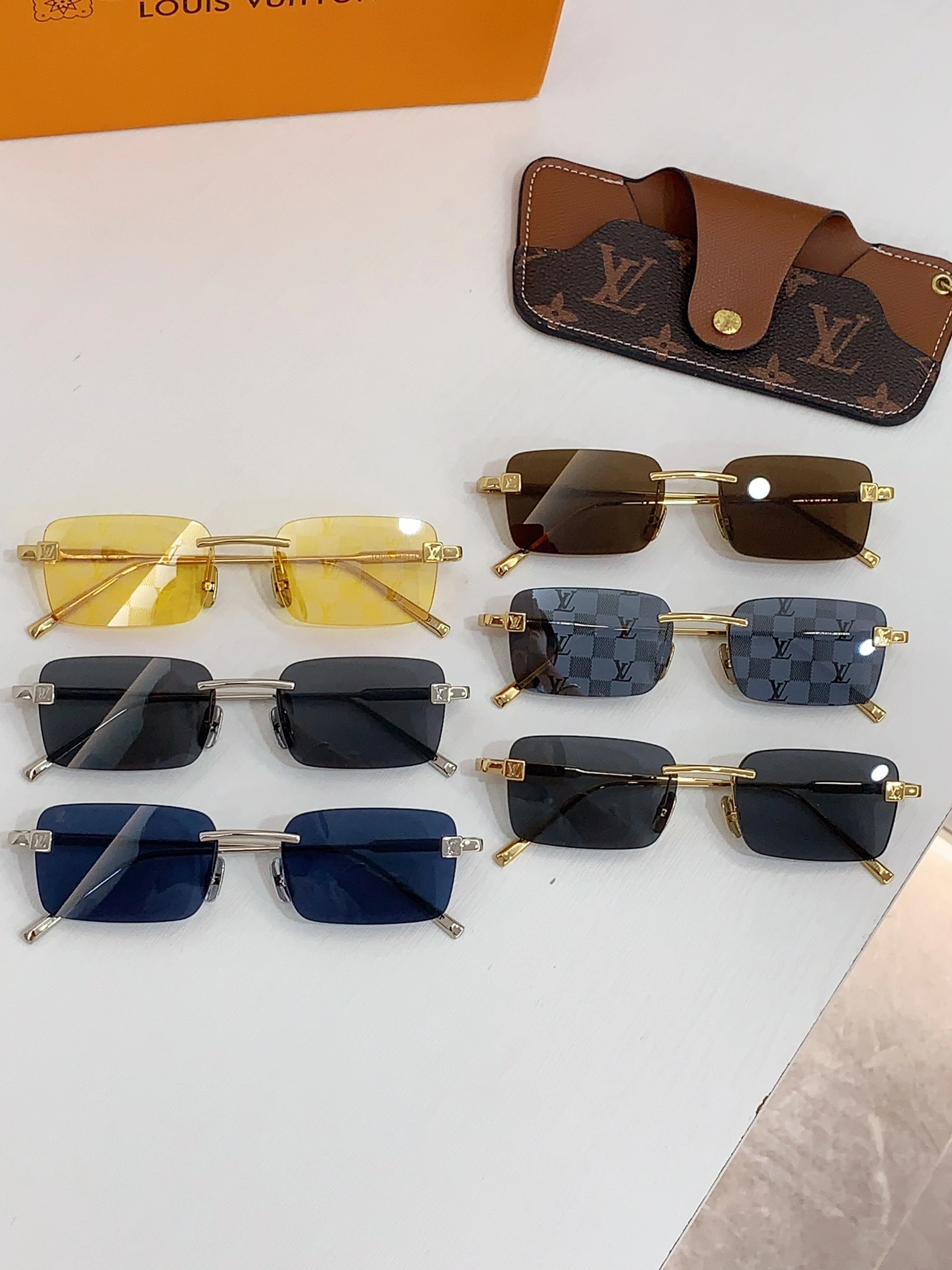 Timeless 8917 Louis Vuitton AAA Quality Sunglasses