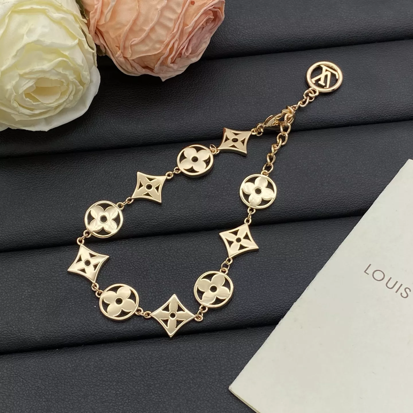 Timeless 8964 Louis Vuitton LV Bracelets