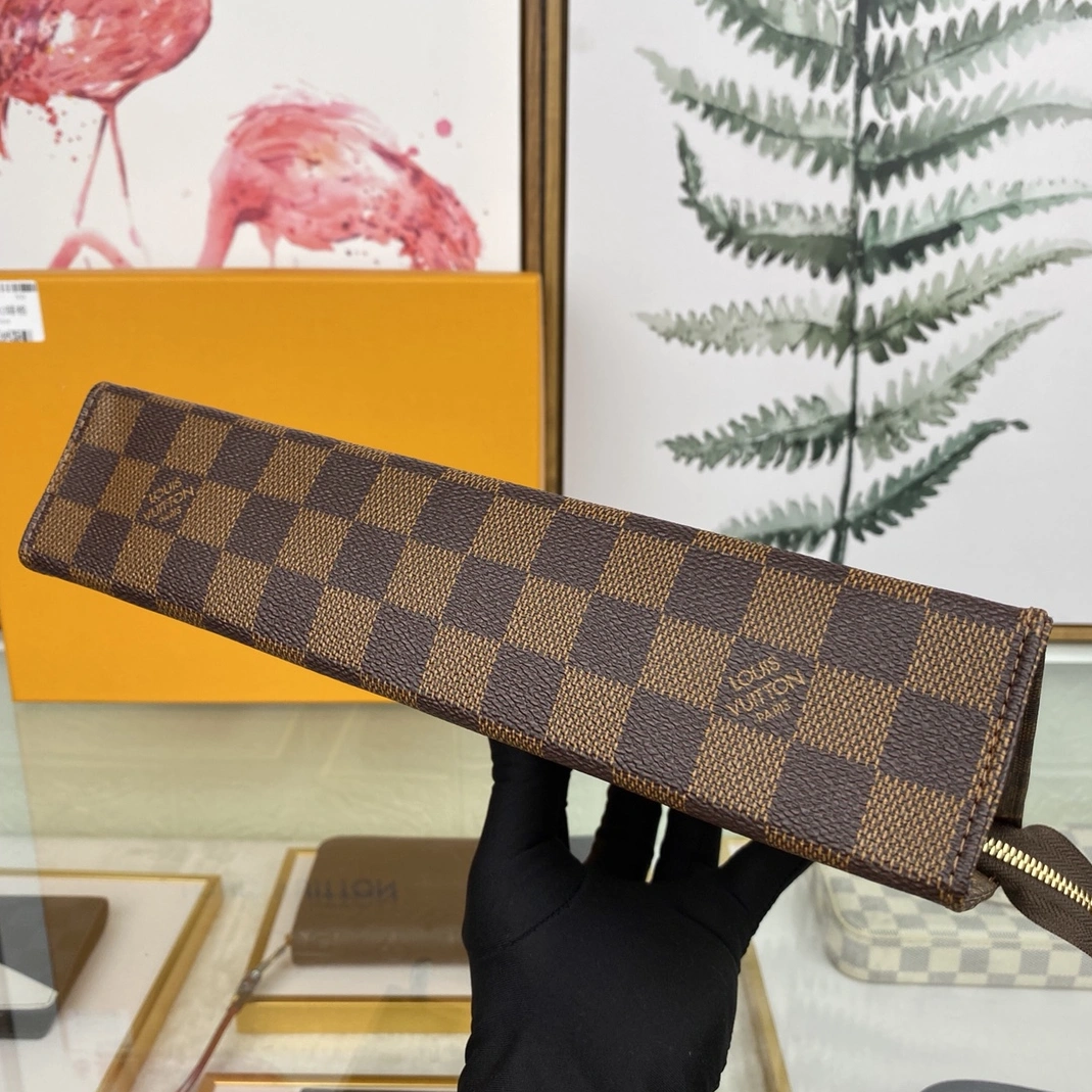 Timeless 8975 Louis Vuitton AAA Man Wallets