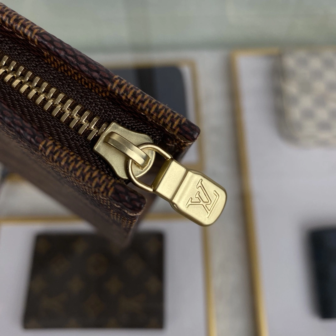 Timeless 8975 Louis Vuitton AAA Man Wallets
