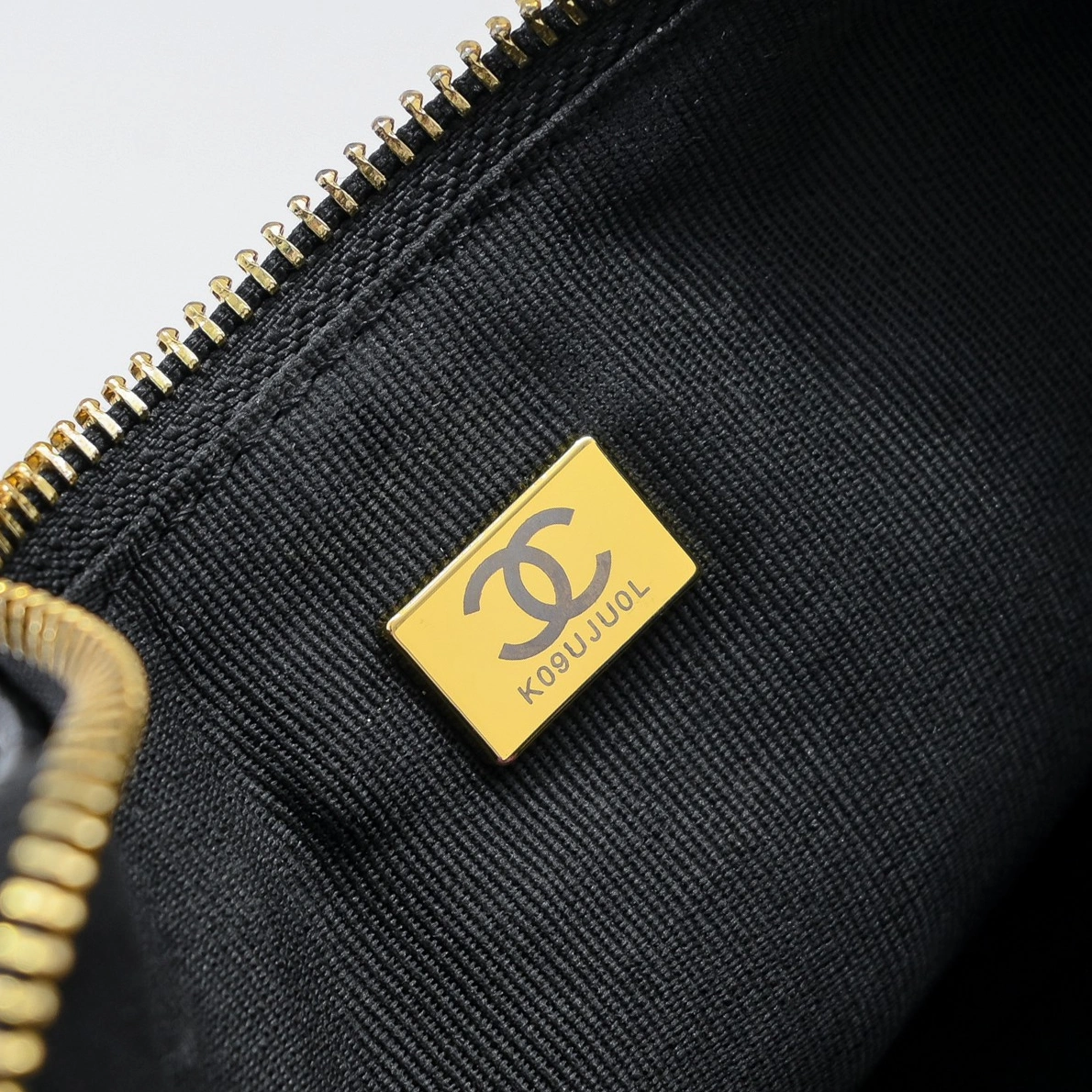 Timeless 9071 Chanel AAA Quality Shoulder Bags For Women