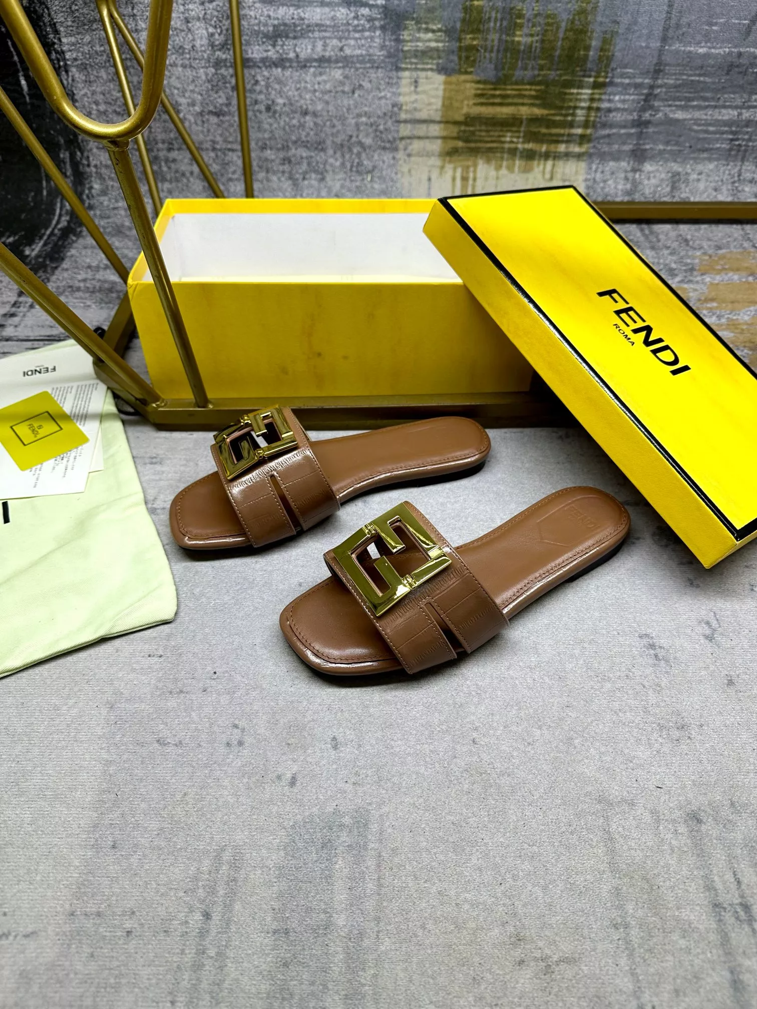Timeless 9074 Fendi Slippers For Women