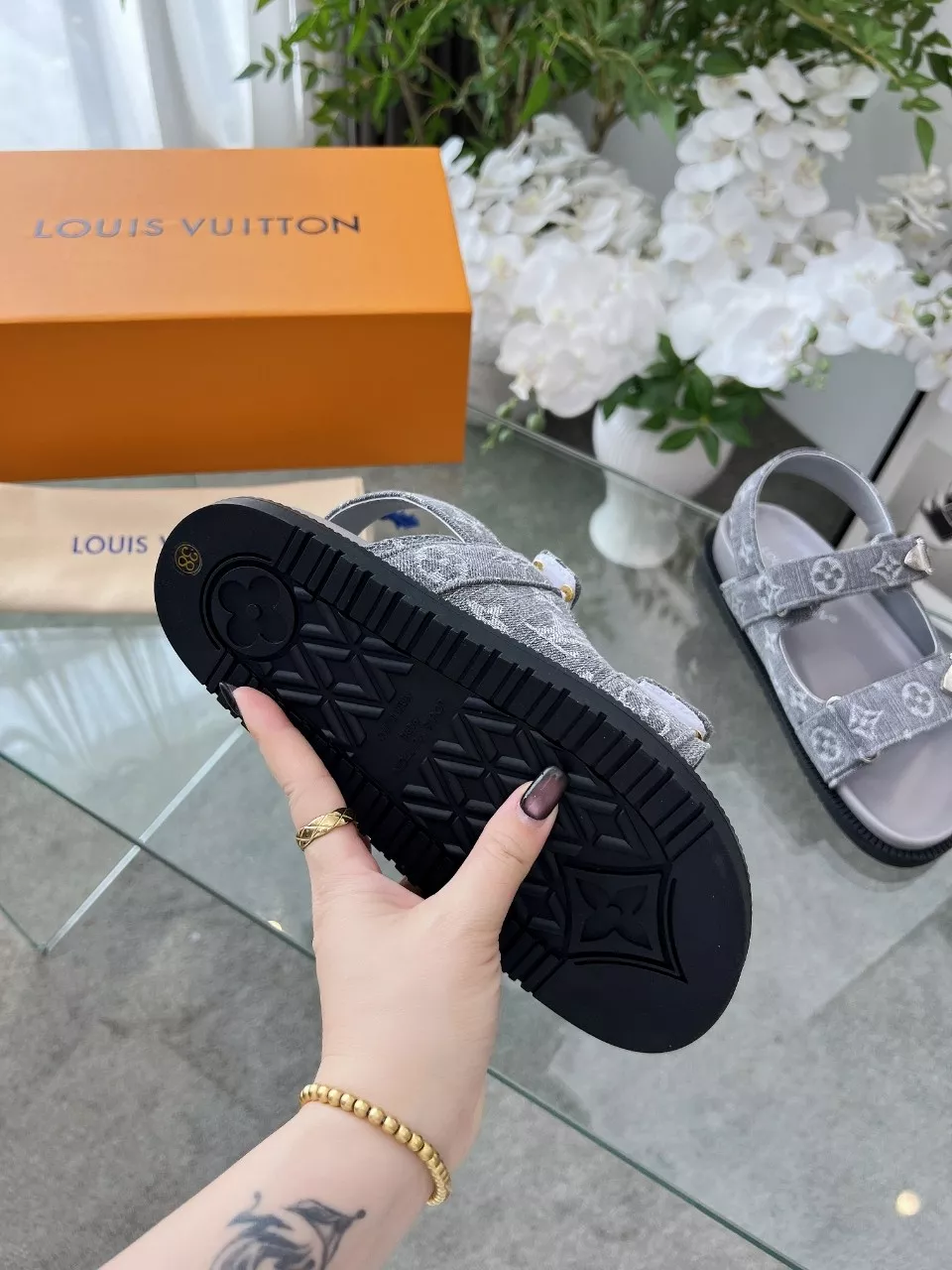 Timeless 9296 Louis Vuitton Sandal For Women