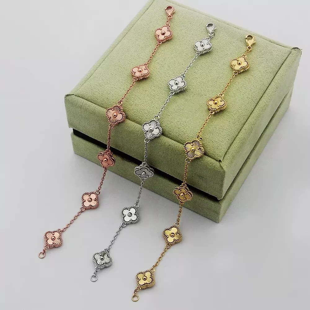 Timeless 9316 Van Cleef & Arpels Bracelets For Women