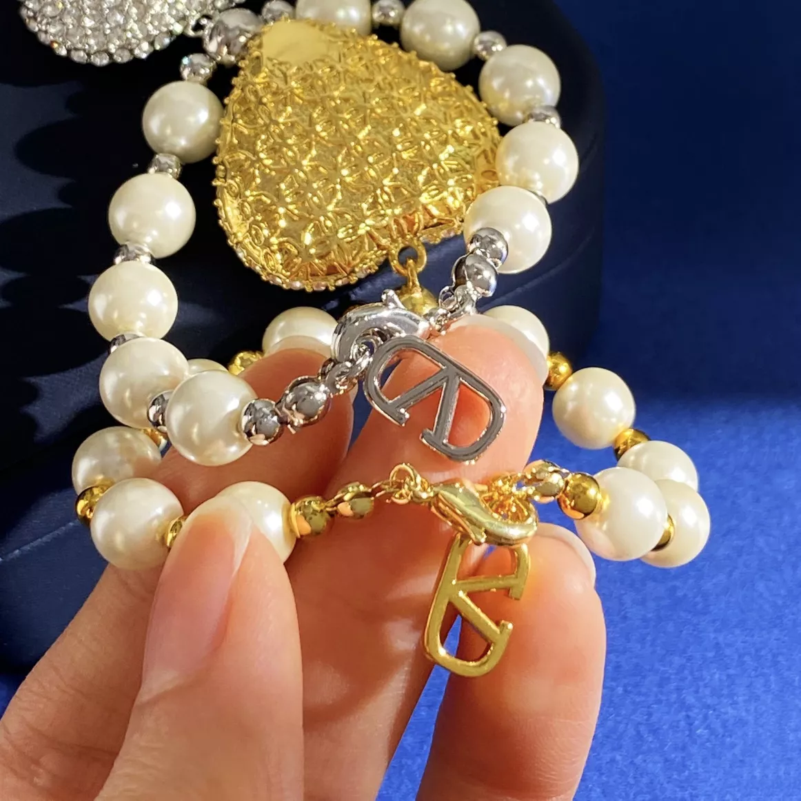 Timeless 9390 Valentino Bracelets For Women