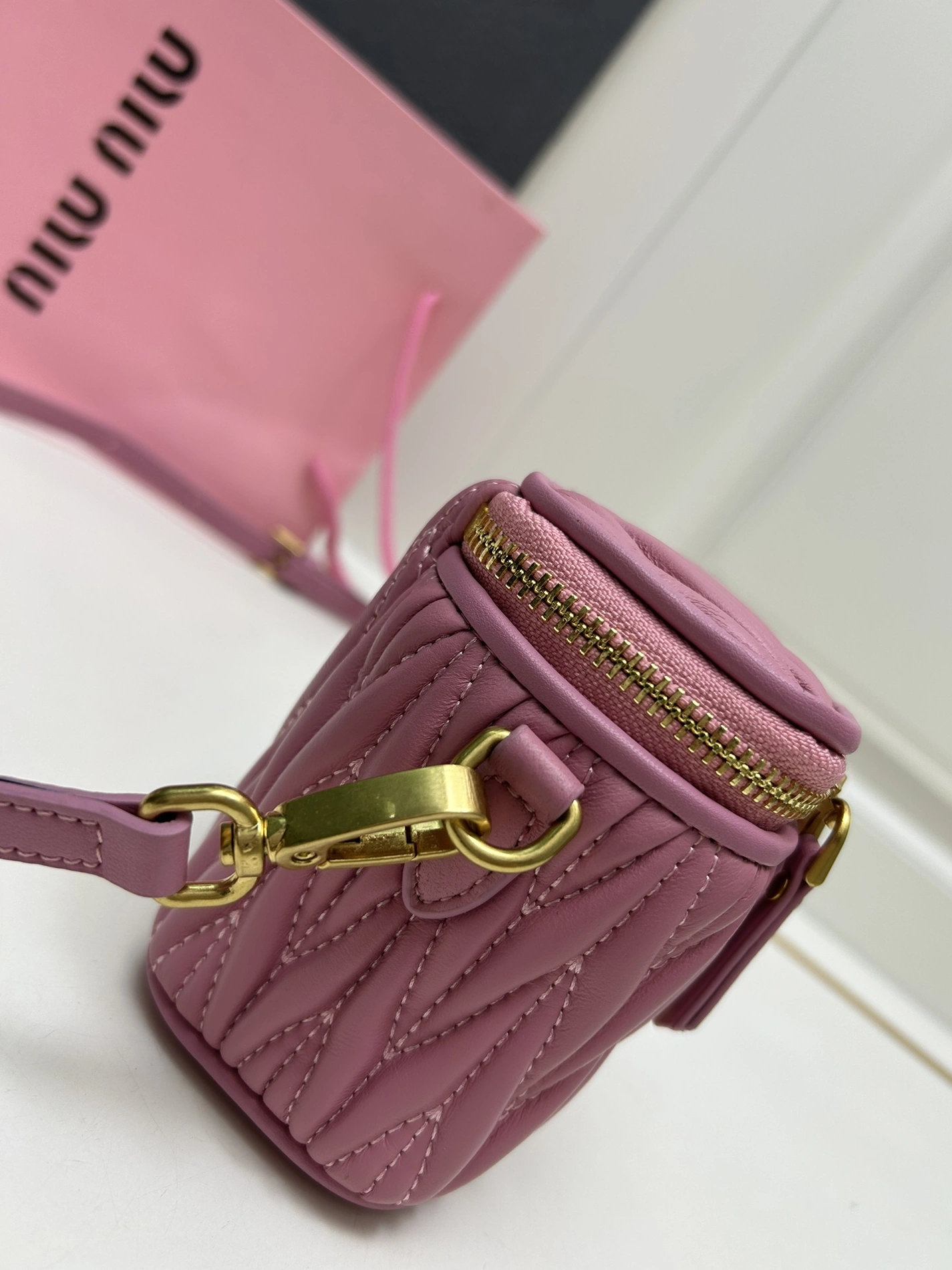 Timeless 9562 MIU MIU AAA Quality Messenger Bags For Women