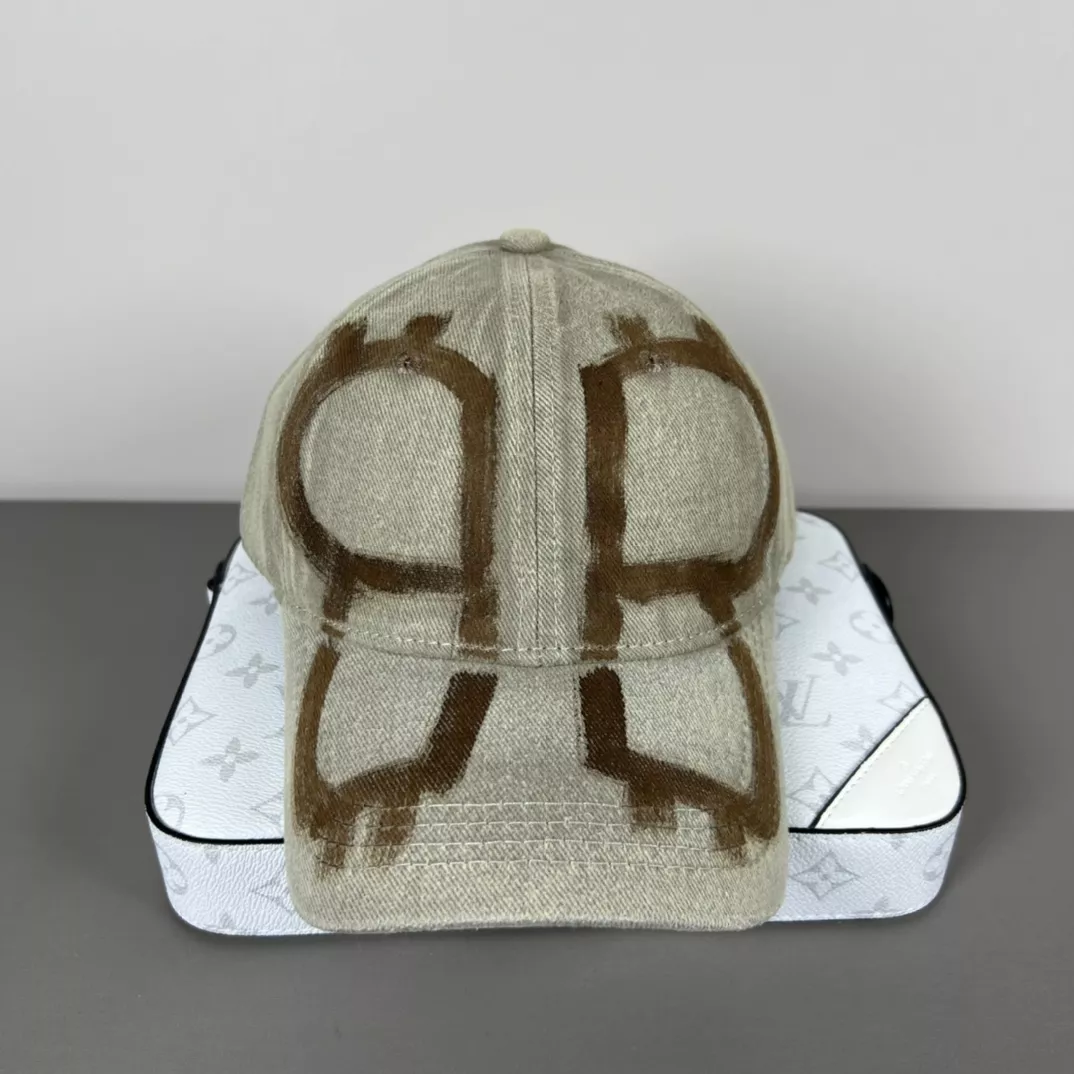 Timeless 9954 Balenciaga Caps