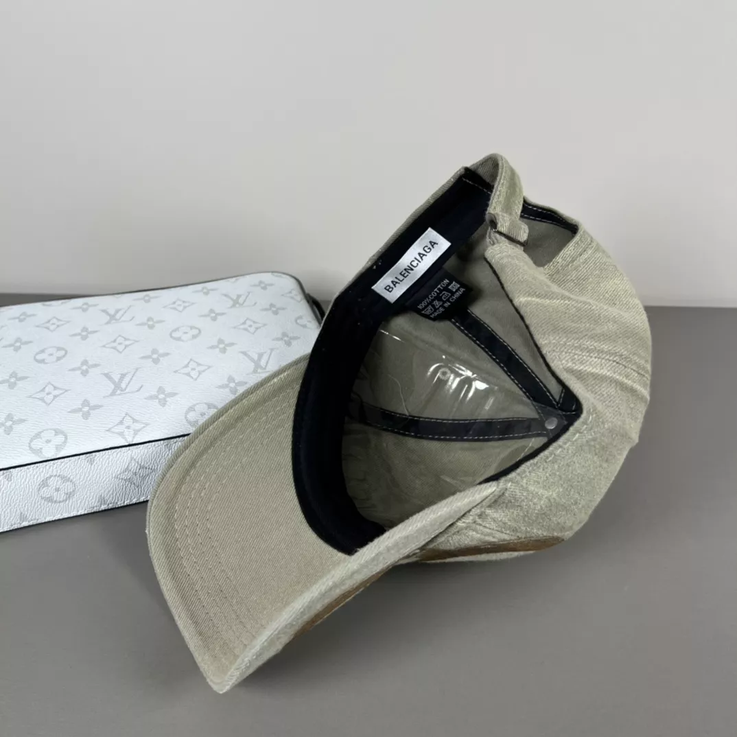Timeless 9954 Balenciaga Caps