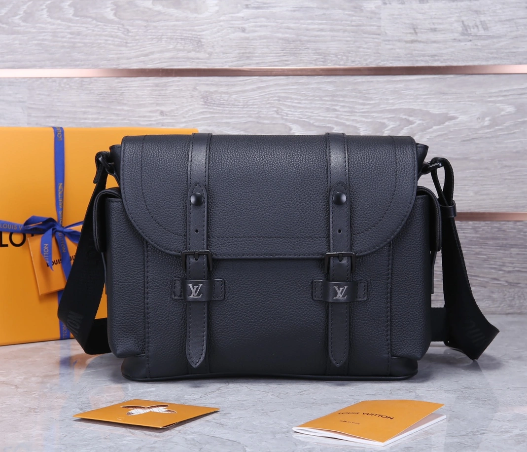 Timeless 9985 Louis Vuitton AAA Man Messenger Bags