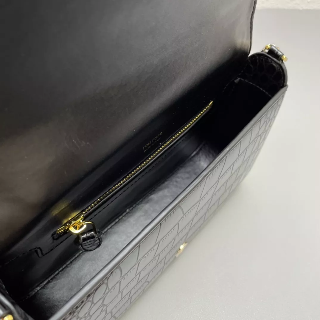 Tom Ford AAA Quality Messenger Bags For Women Cozy 7837
