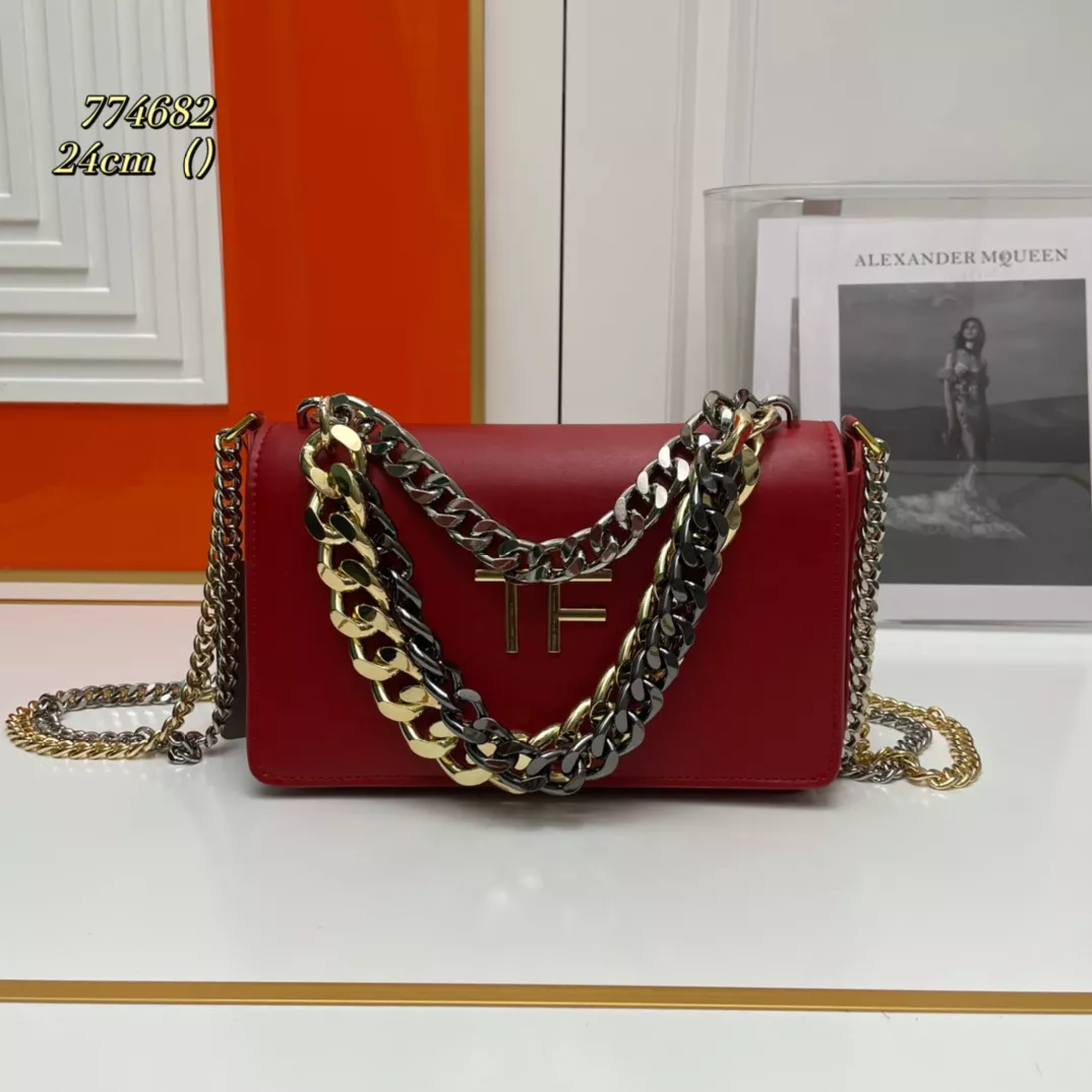 Tom Ford AAA Quality Messenger Bags For Women Elegant 599