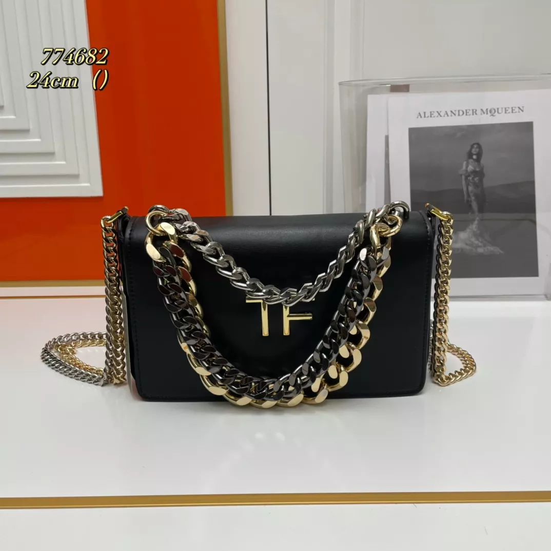Tom Ford AAA Quality Messenger Bags For Women Lightweight 2640