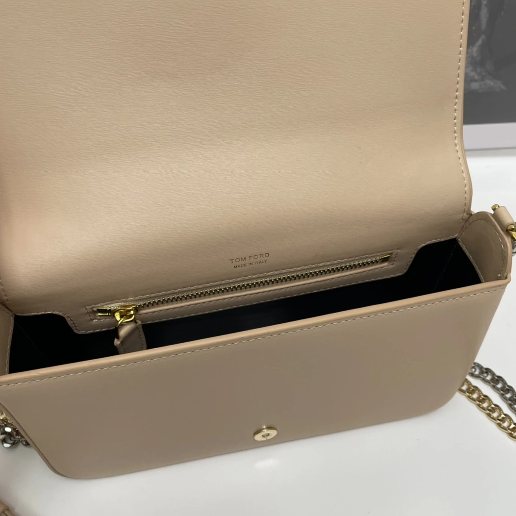 Tom Ford AAA Quality Messenger Bags For Women Trendsetting 6514