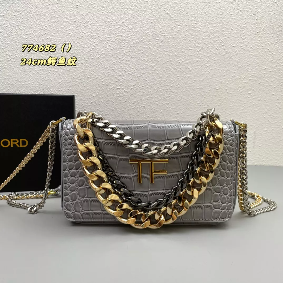 Tom Ford AAA Quality Messenger Bags For Women WellDesigned 8356