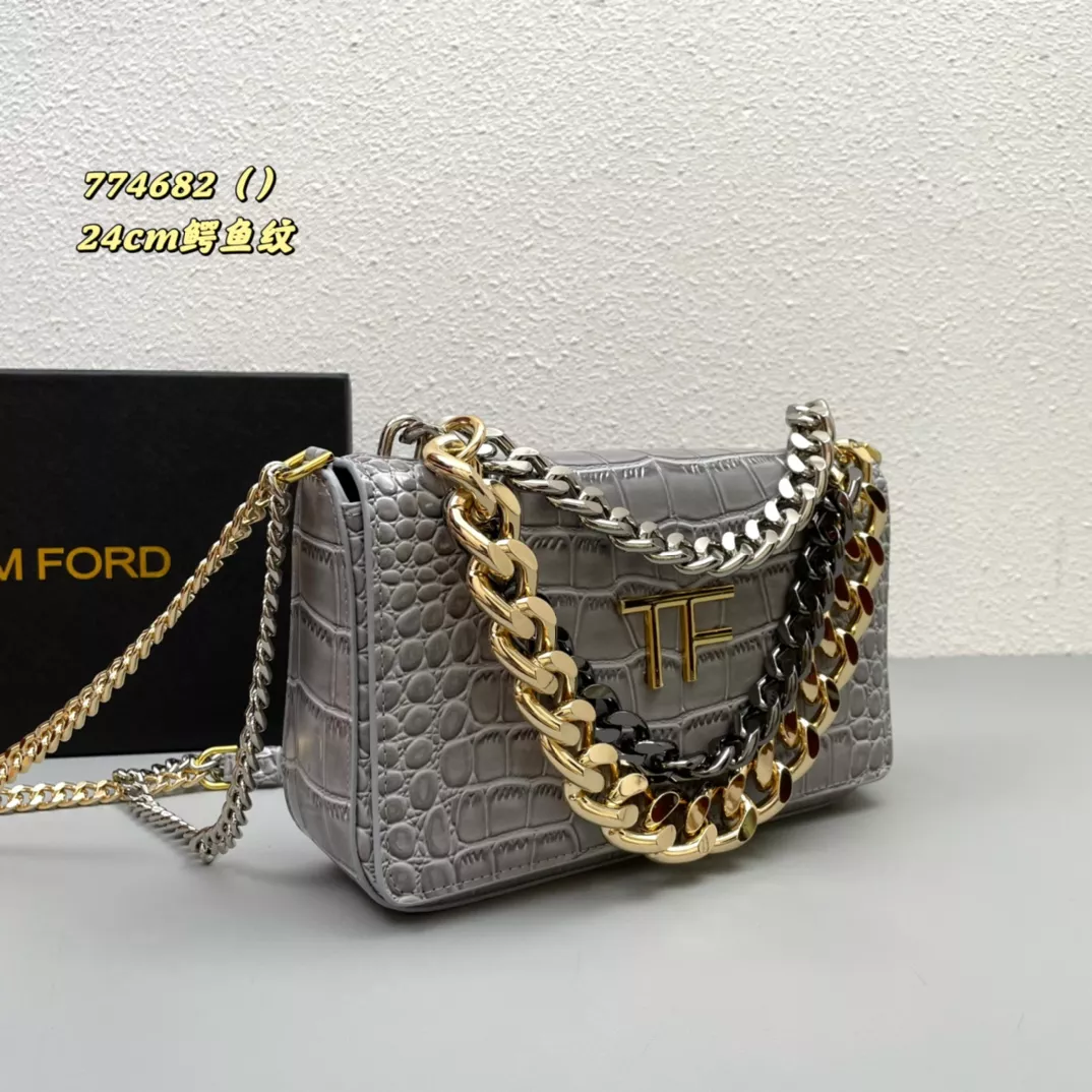 Tom Ford AAA Quality Messenger Bags For Women WellDesigned 8356