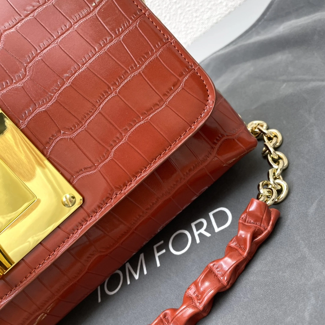 Tom Ford AAA Quality Shoulder Bags For Women Stylish 1417