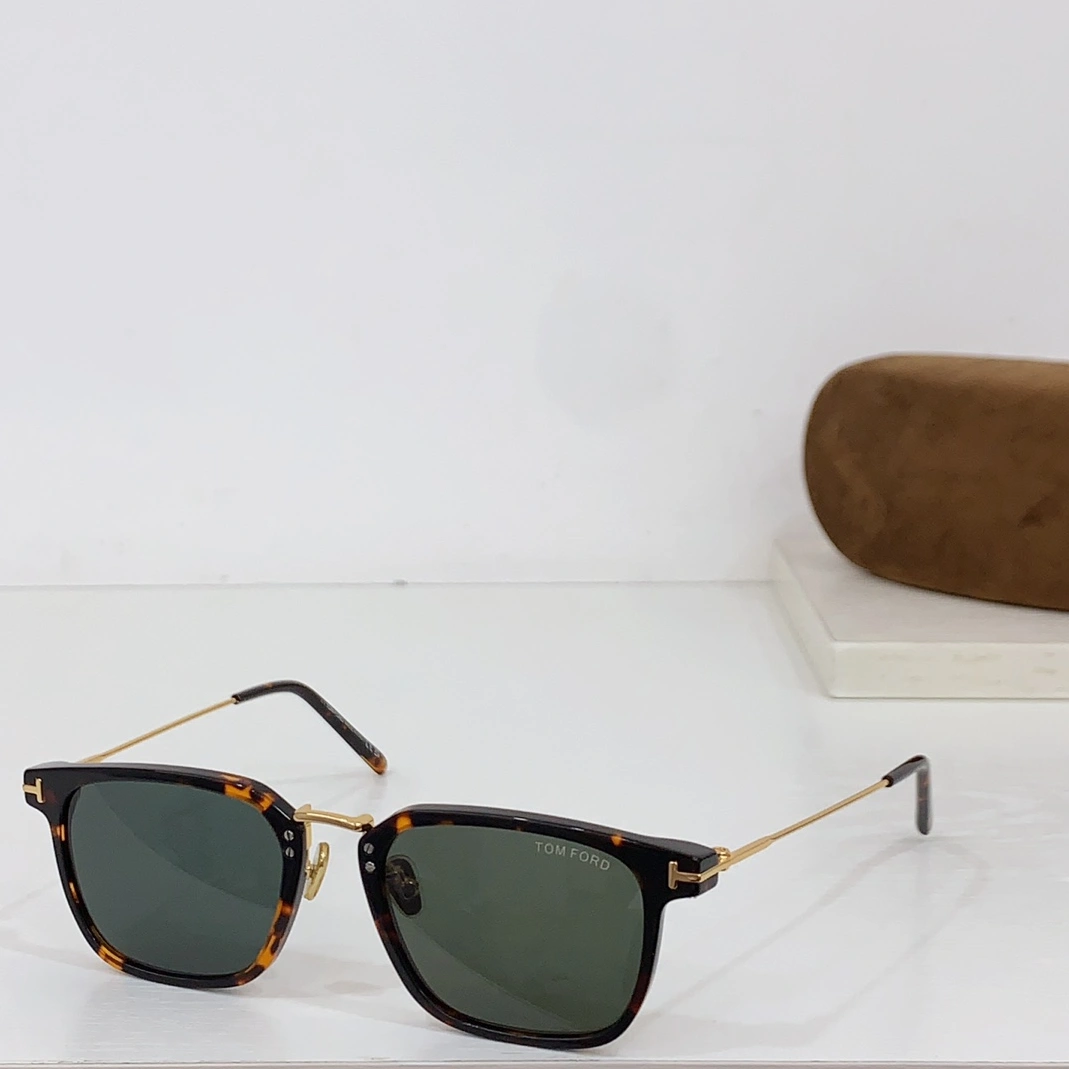 Tom Ford AAA Quality Sunglasses Compact 4843