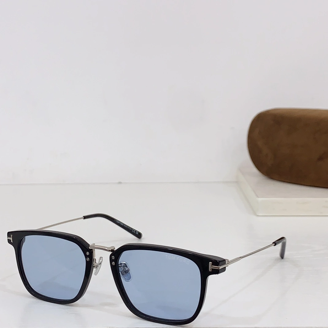 Tom Ford AAA Quality Sunglasses Compact 8512