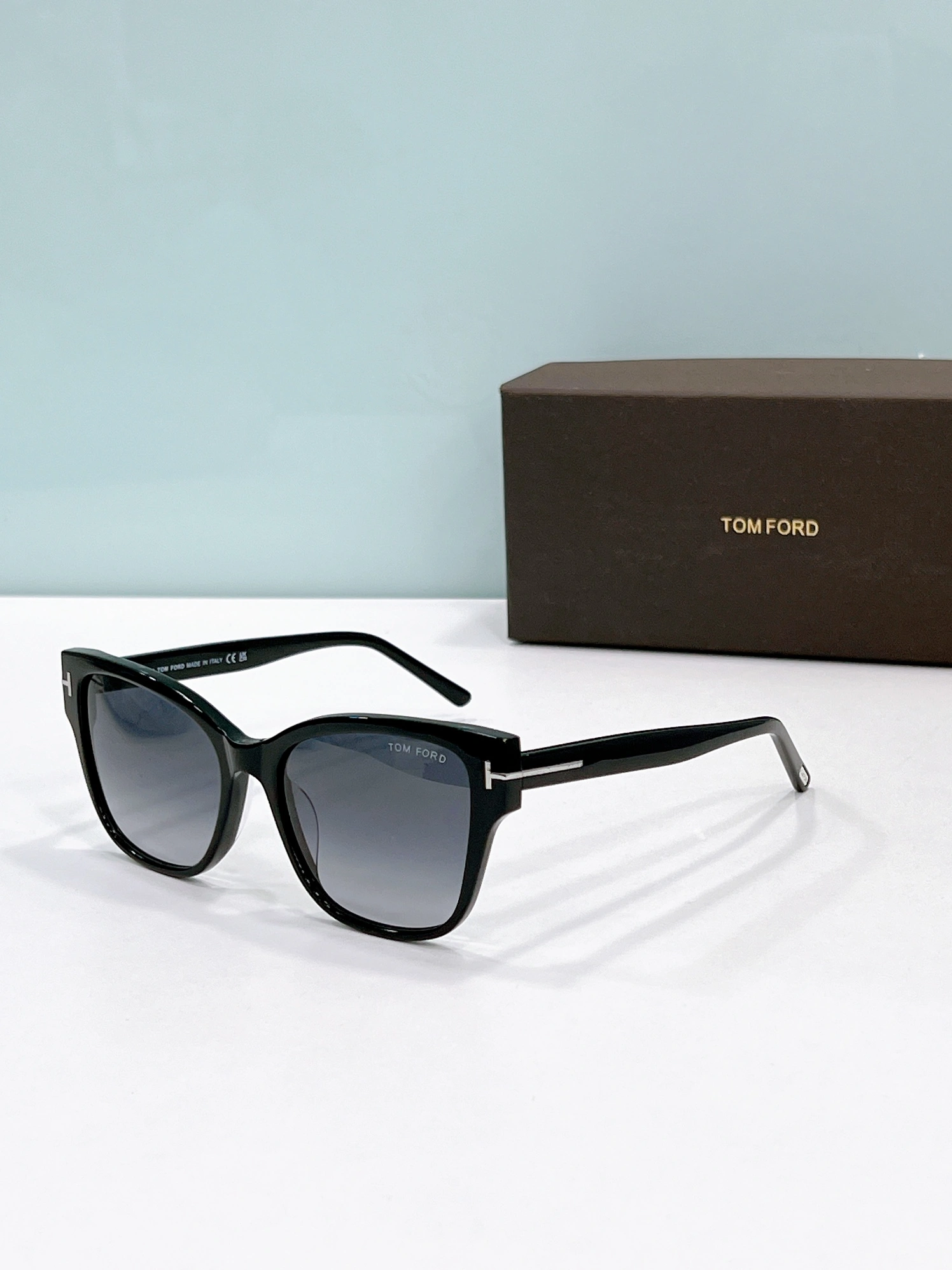Tom Ford AAA Quality Sunglasses Fashionable 7188