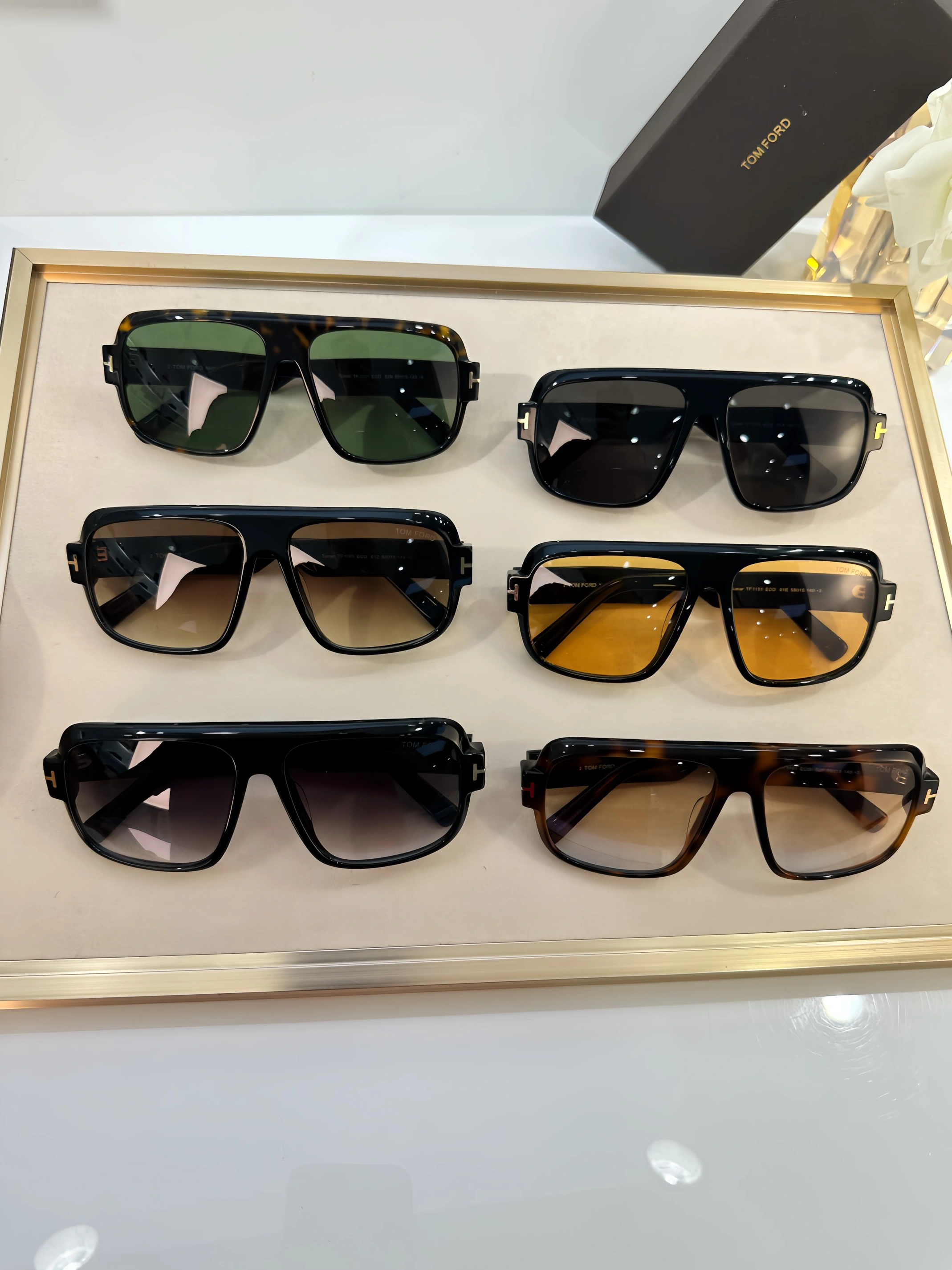 Tom Ford AAA Quality Sunglasses Minimalist 742