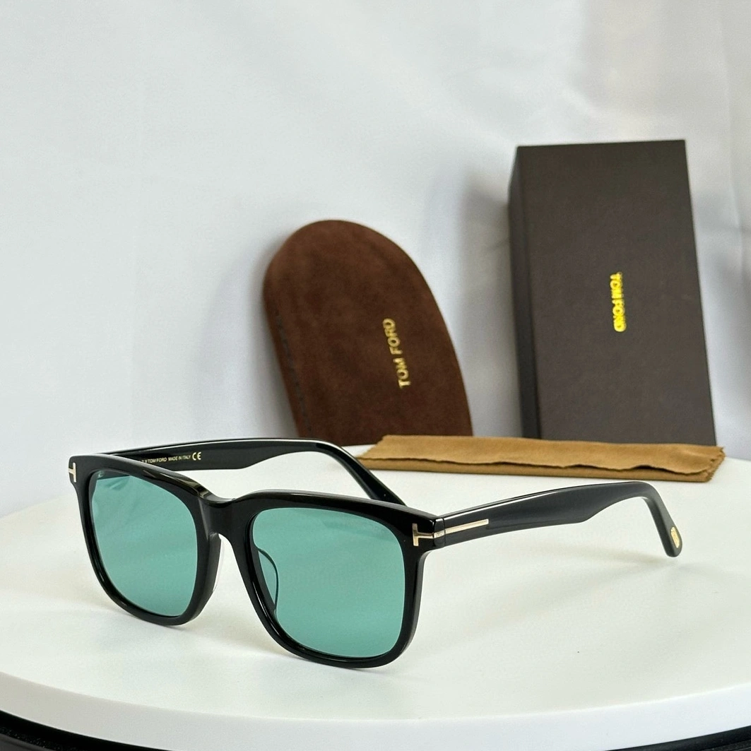 Tom Ford AAA Quality Sunglasses Resilient 6121