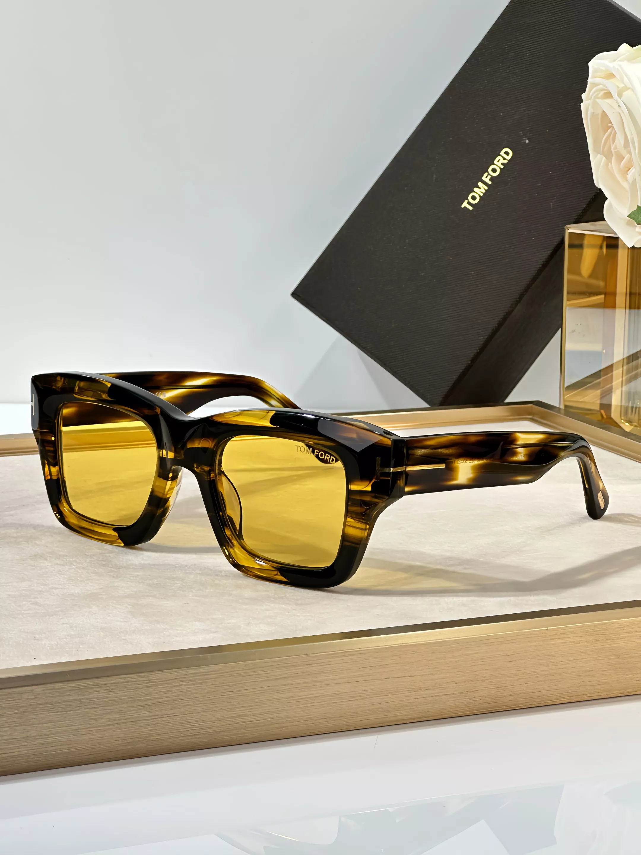 Tom Ford AAA Quality Sunglasses Versatile 3015