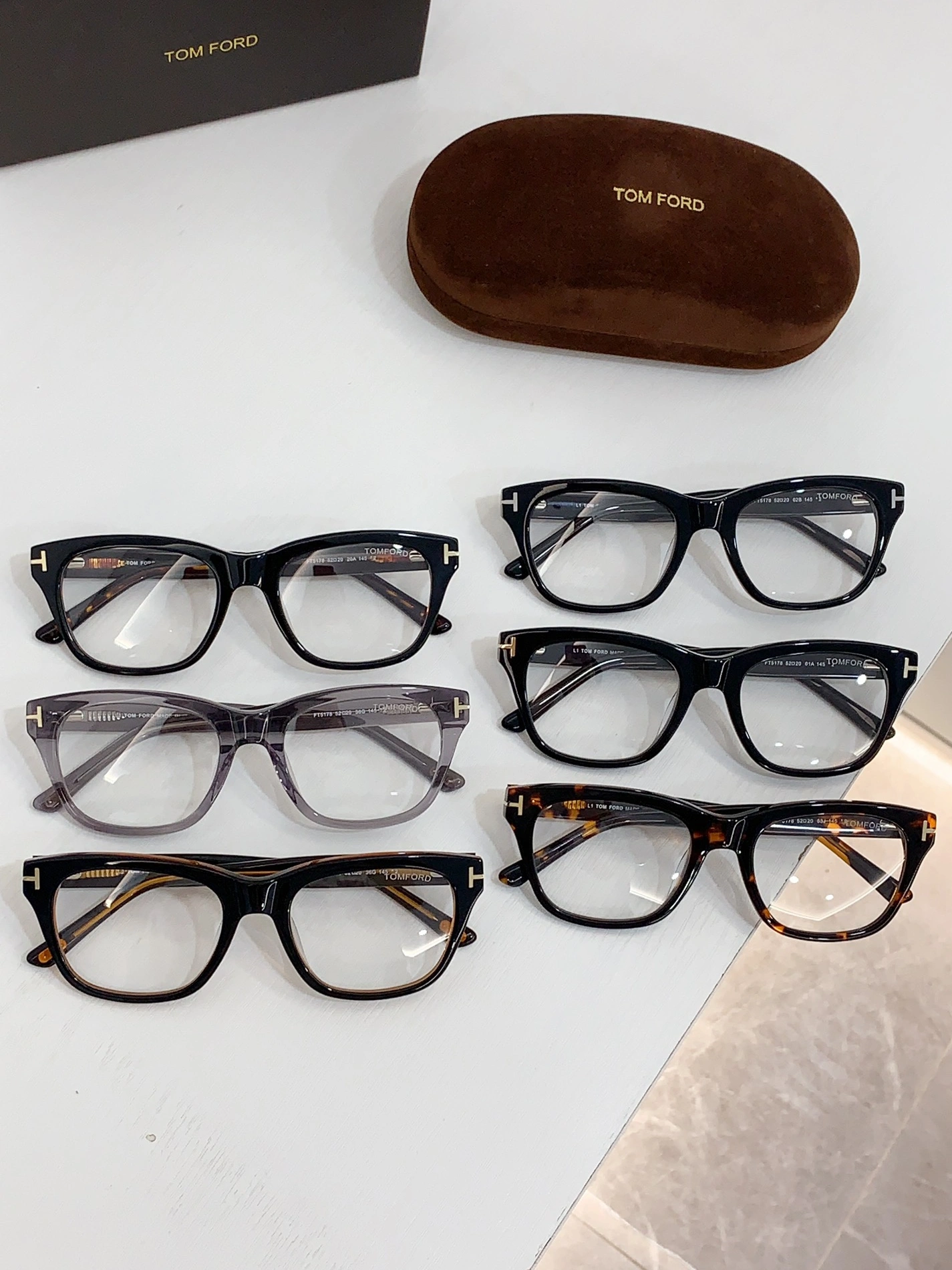 Tom Ford Goggles Stylish 5767