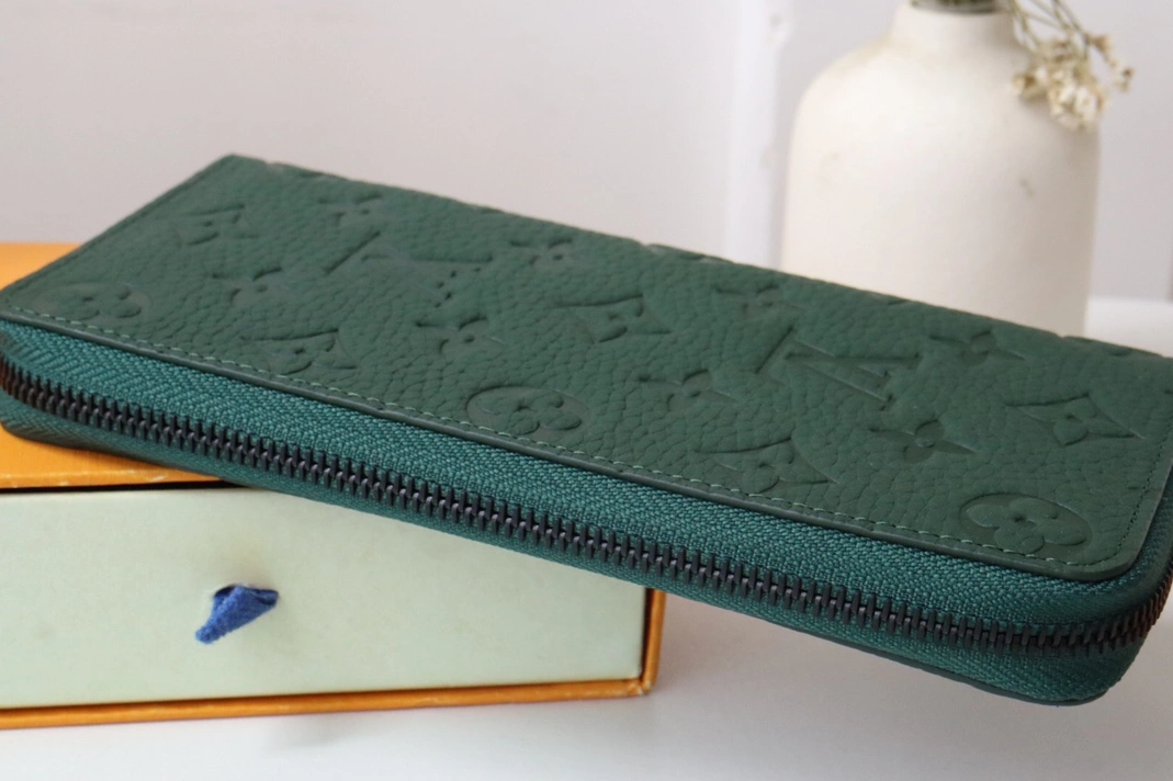 TopPick 1213 Louis Vuitton AAA Quality Card Case