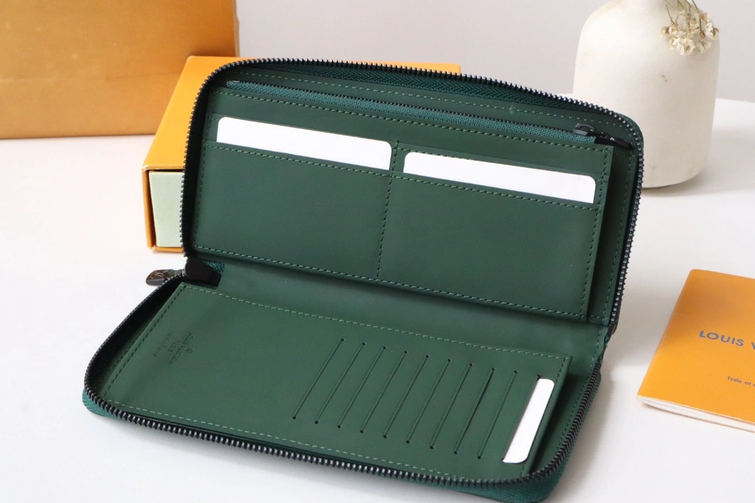 TopPick 1213 Louis Vuitton AAA Quality Card Case