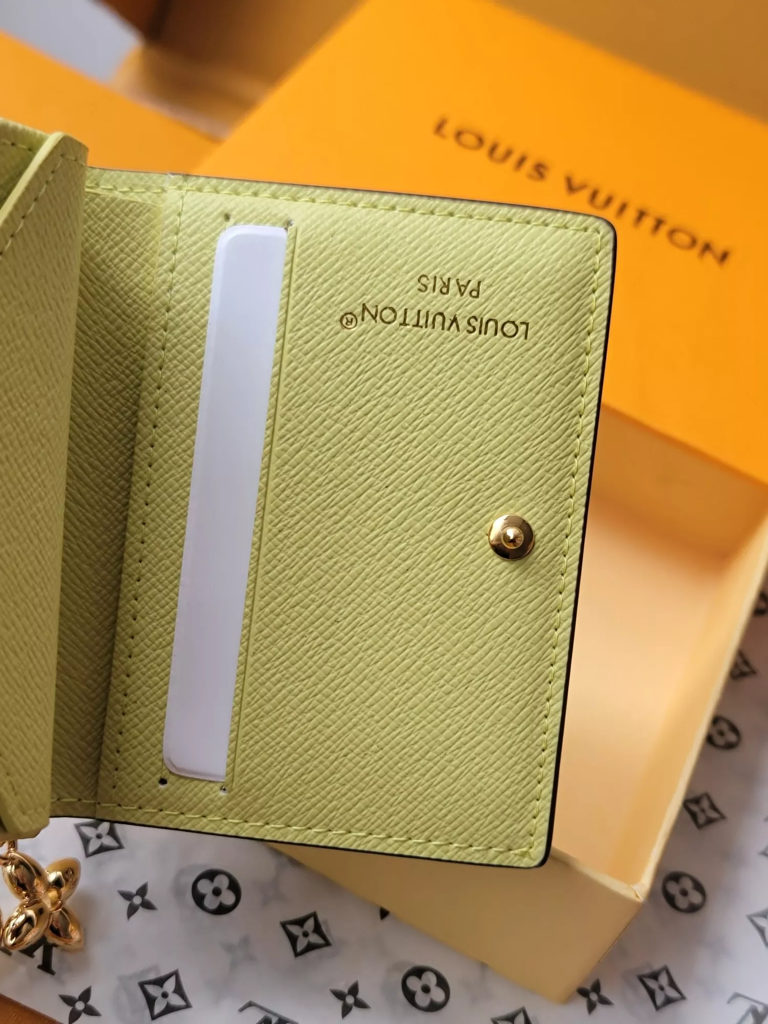TopPick 1493 Louis Vuitton AAA Quality Card Case
