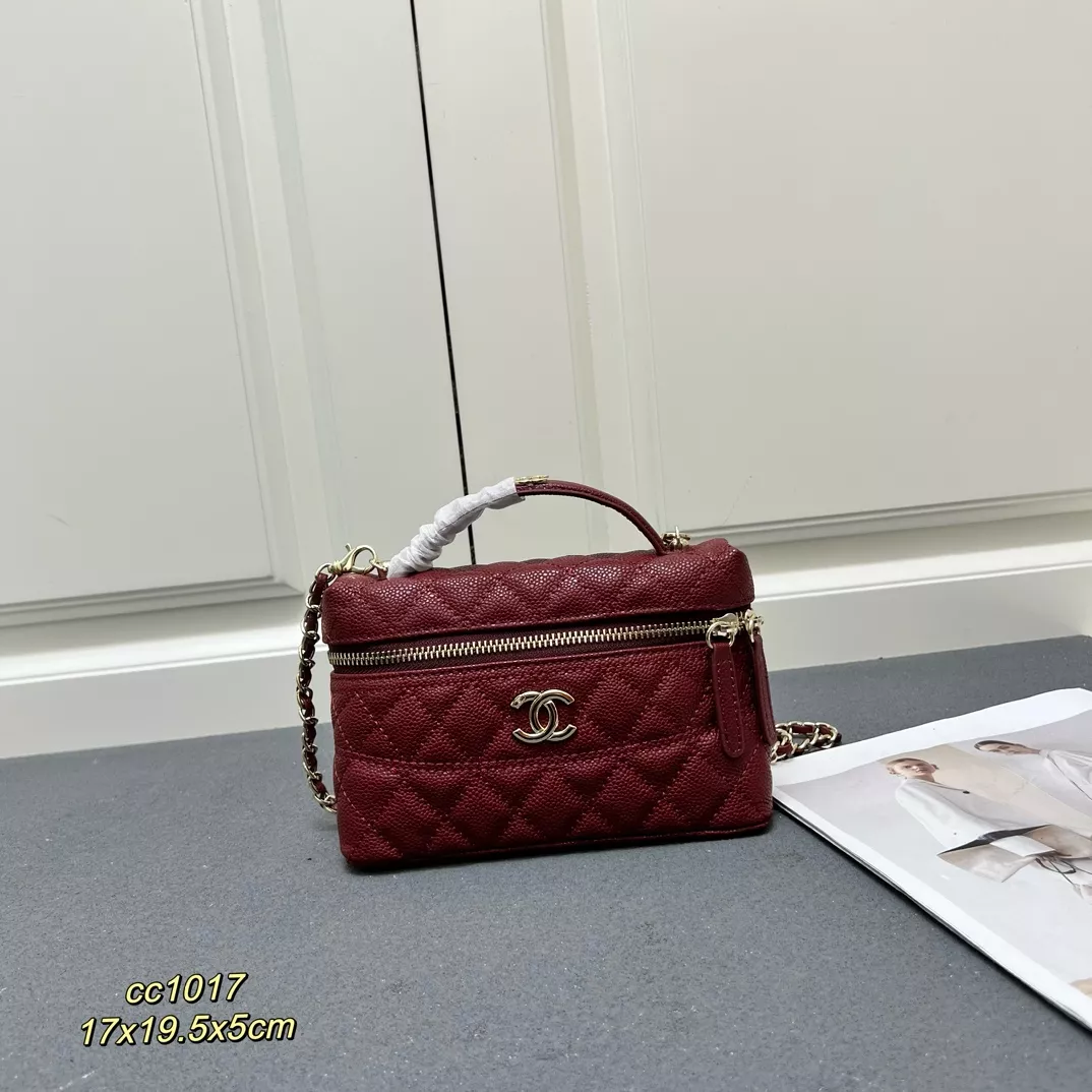 TopPick 1981 Chanel AAA Quality Messenger Bags For Women