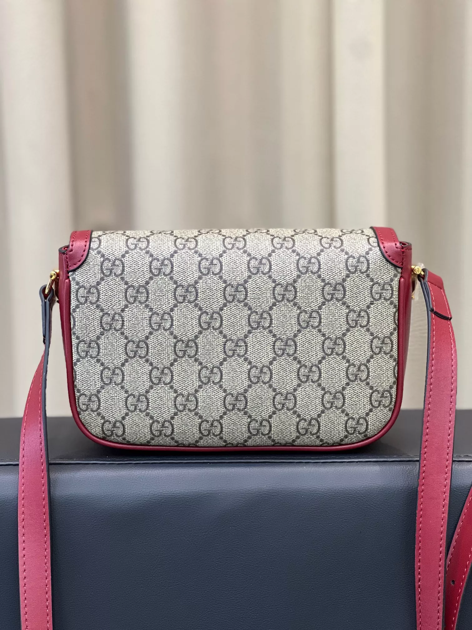 TopPick 2114 Gucci AAA Quality Messenger Bags For Women