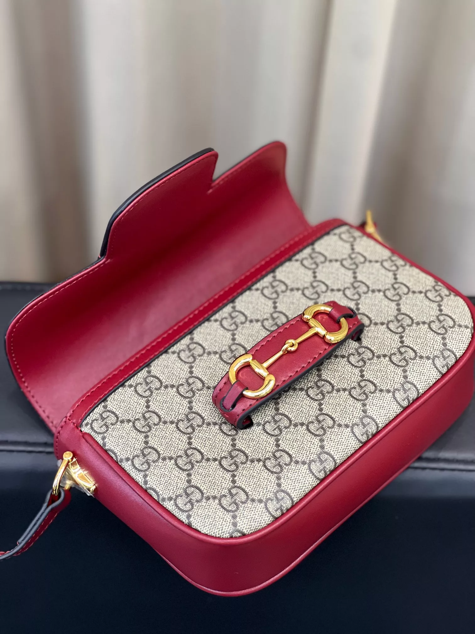 TopPick 2114 Gucci AAA Quality Messenger Bags For Women
