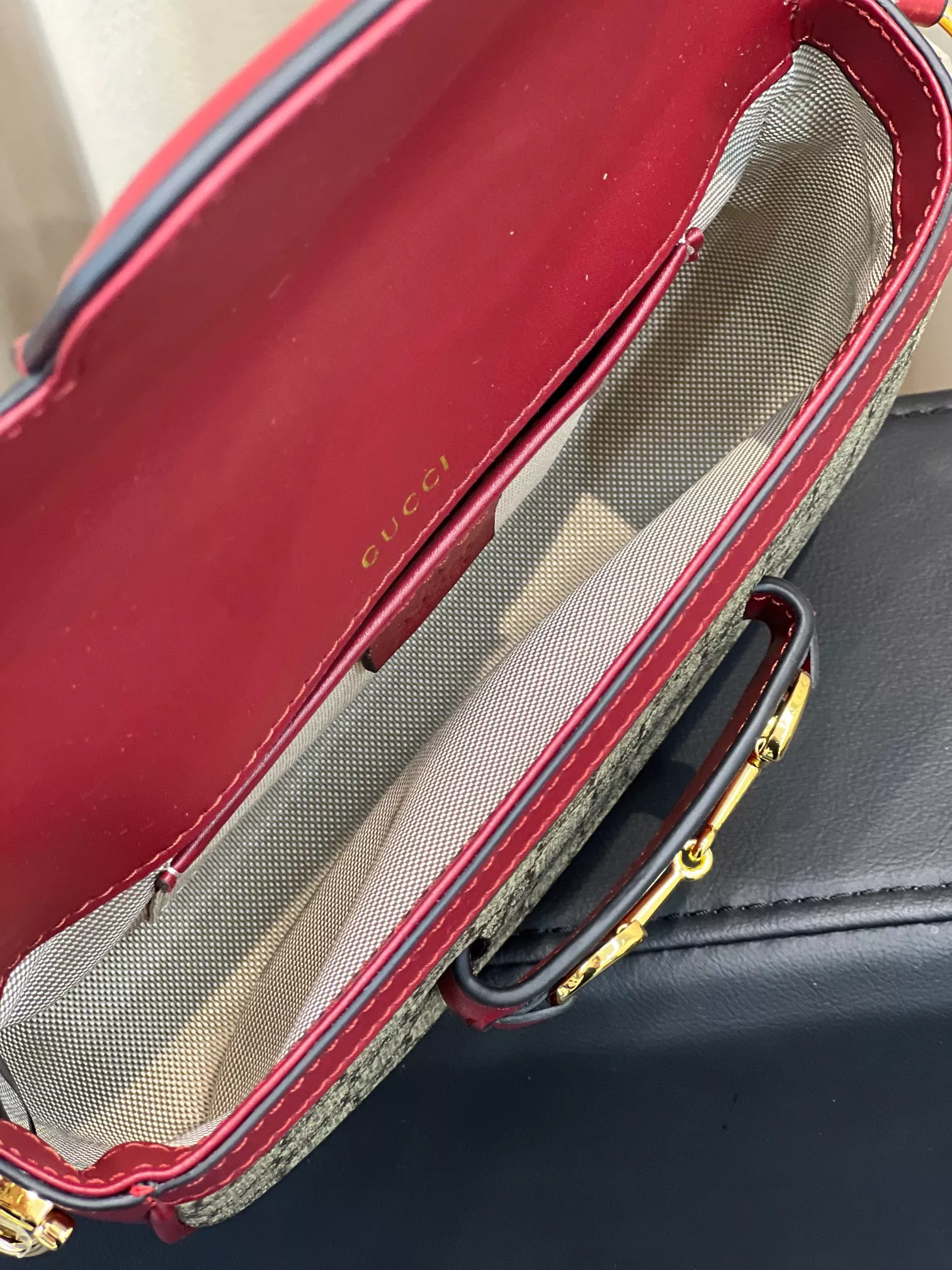 TopPick 2114 Gucci AAA Quality Messenger Bags For Women