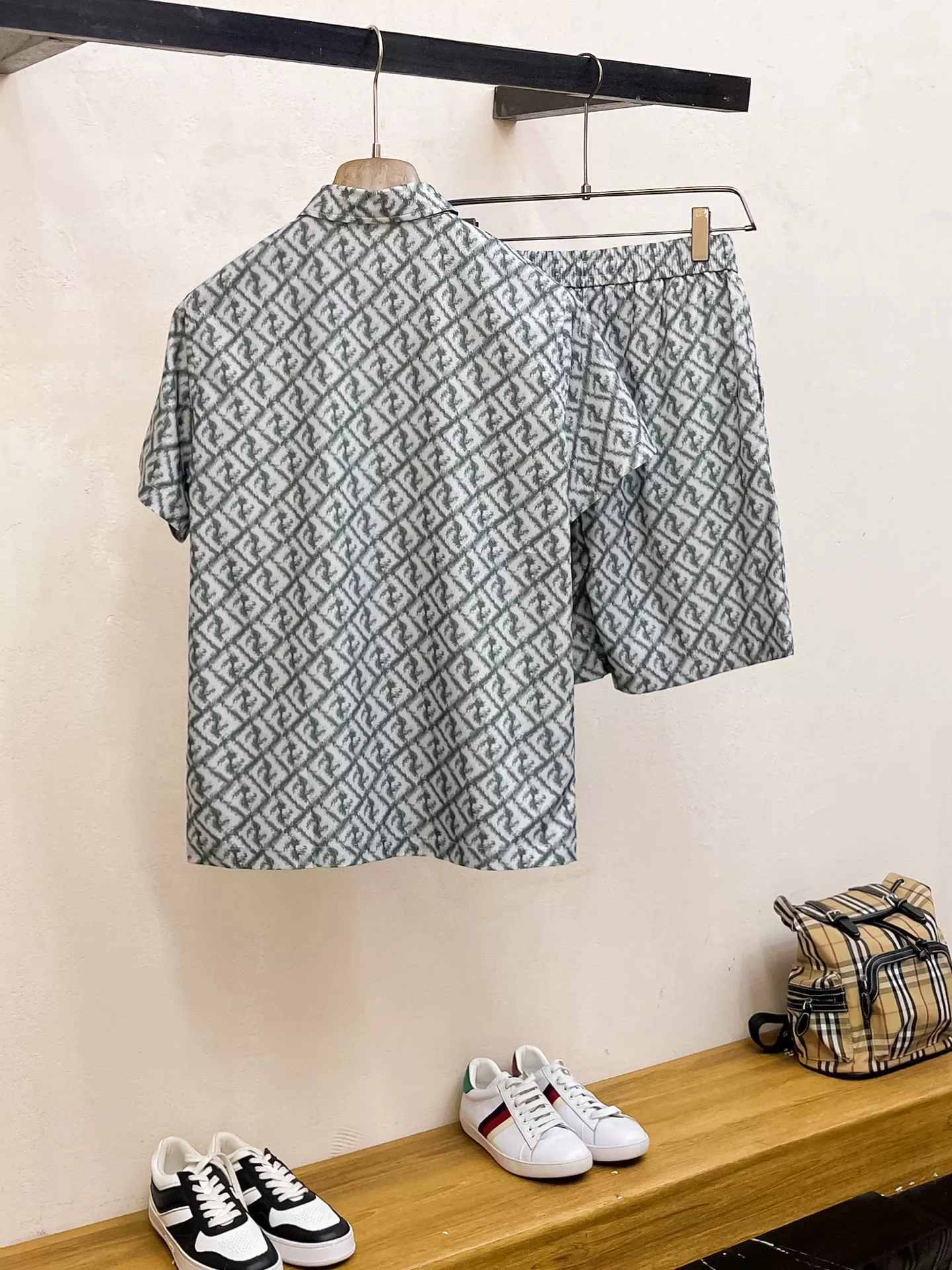 TopPick 2274 Fendi Tracksuits Short Sleeved For Men