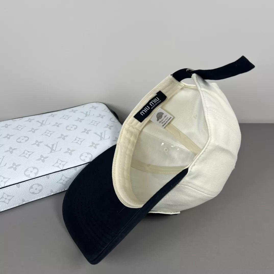 TopPick 2626 MIU MIU Caps