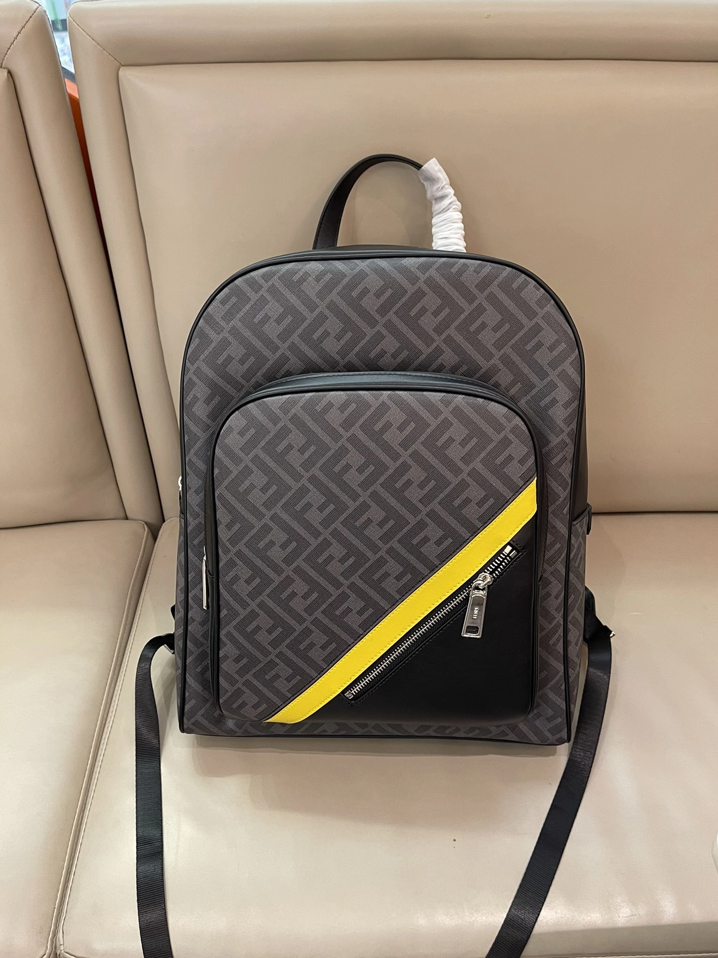 TopPick 2921 Fendi AAA Man Backpacks