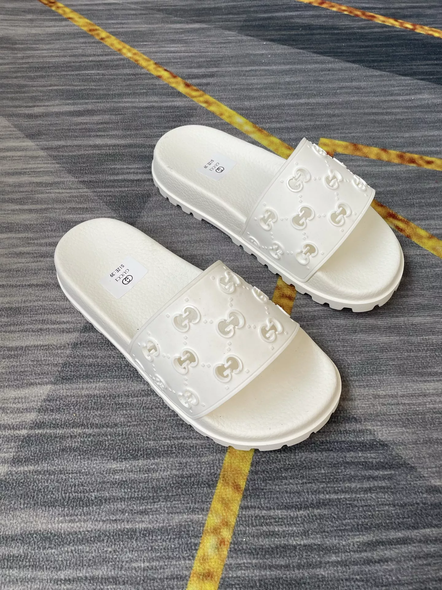 TopPick 3002 Gucci Slippers For Men