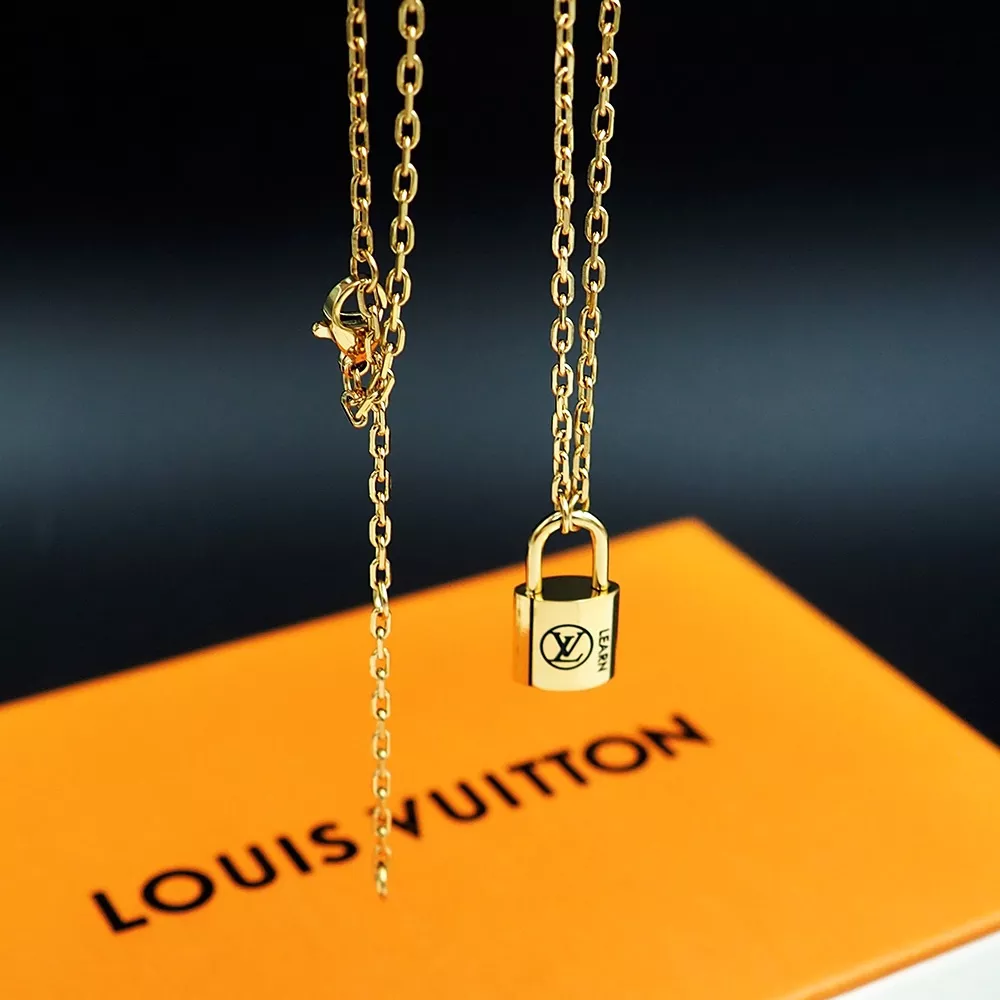 TopPick 3229 Louis Vuitton Necklaces