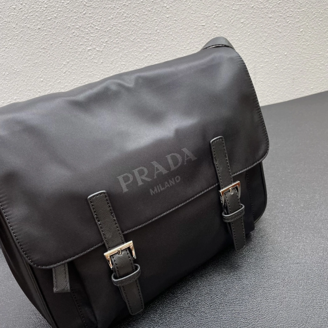 TopPick 3938 Prada AAA Man Messenger Bags