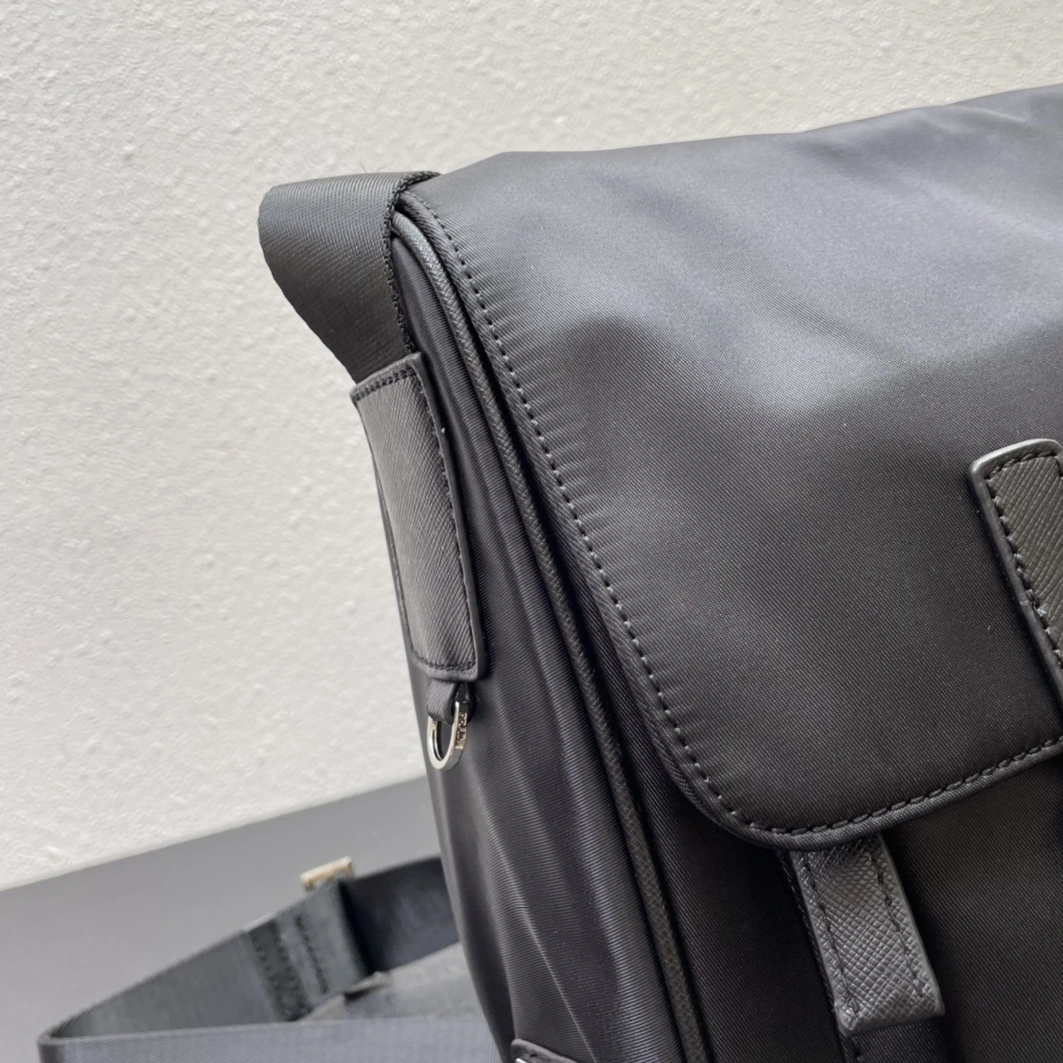 TopPick 3938 Prada AAA Man Messenger Bags