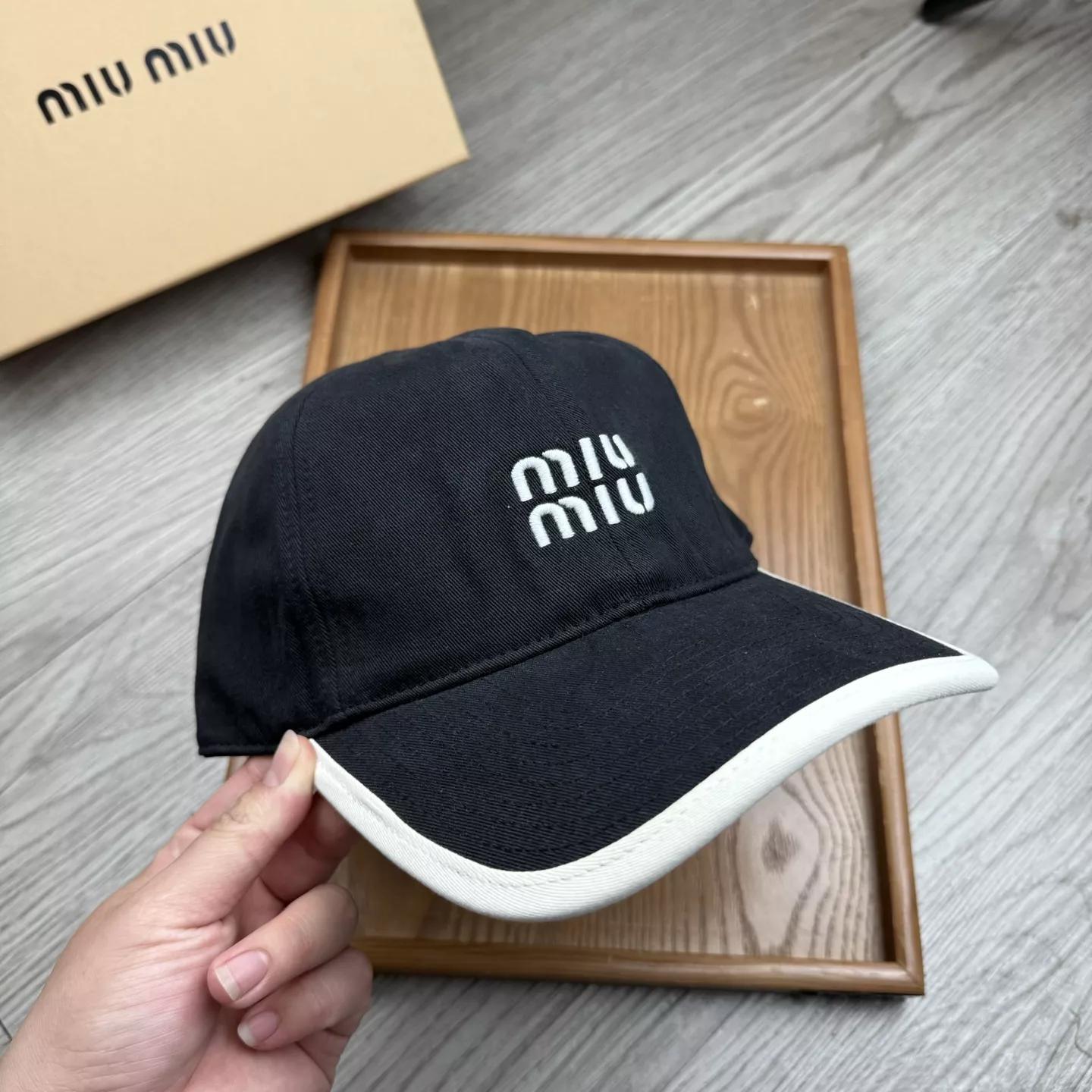 TopPick 4161 MIU MIU Caps