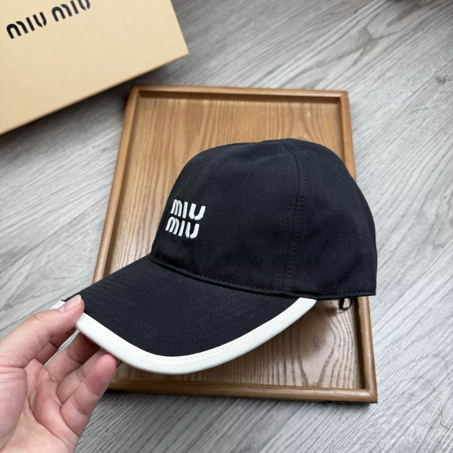 TopPick 4161 MIU MIU Caps