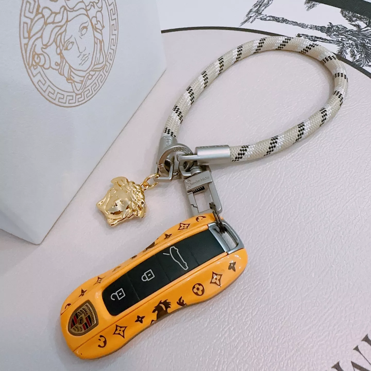 TopPick 4483 Versace Key Holder And Bag Buckle