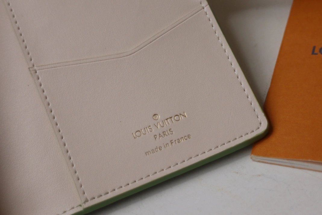 TopPick 4776 Louis Vuitton AAA Quality Card Case