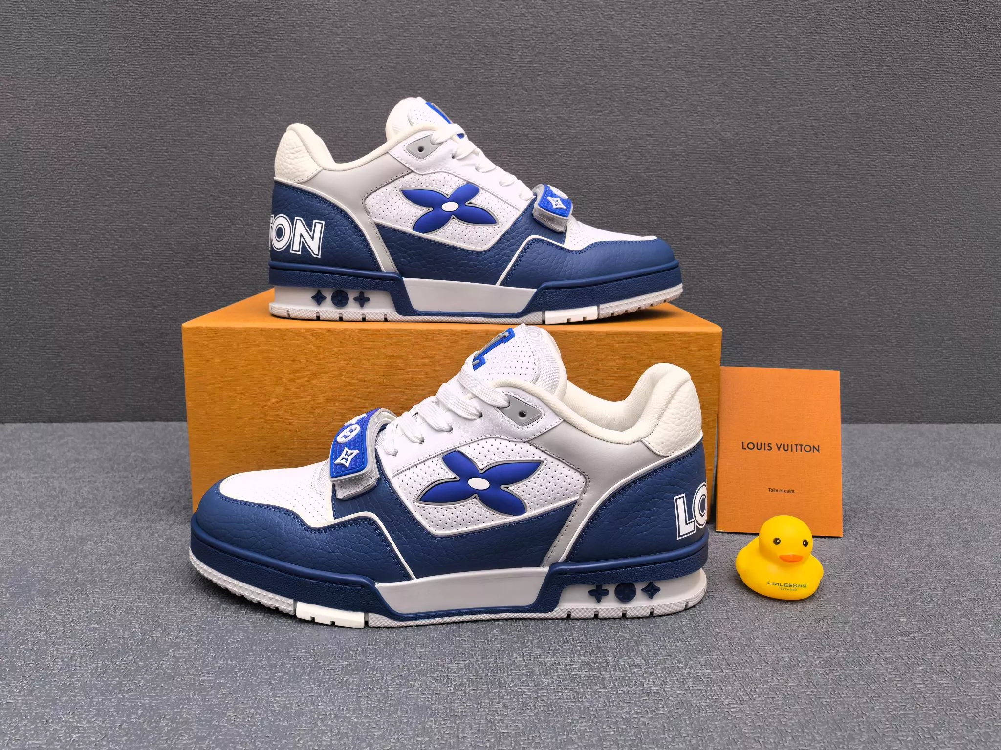 TopPick 5156 Louis Vuitton Casual Shoes For Men