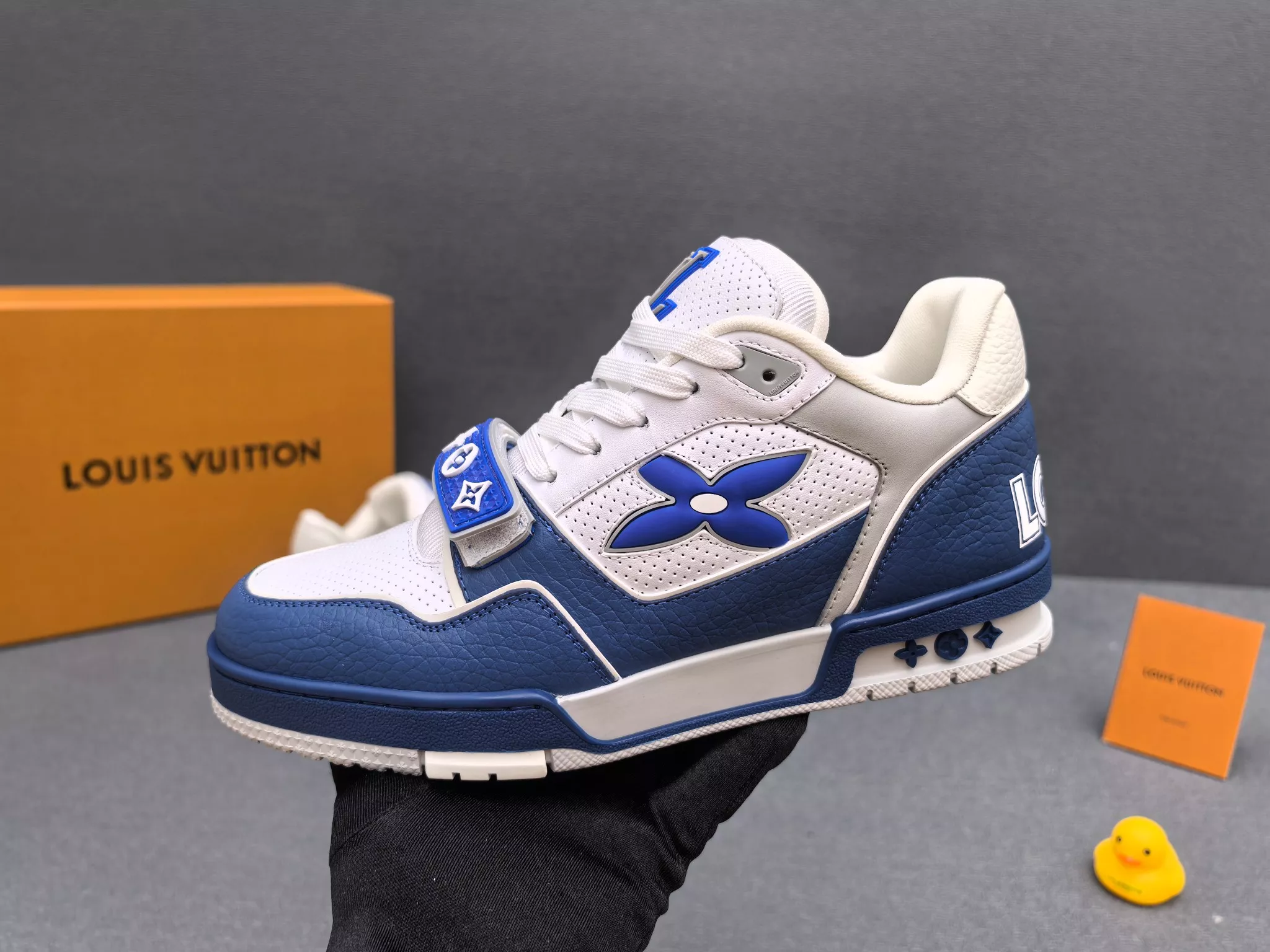 TopPick 5156 Louis Vuitton Casual Shoes For Men