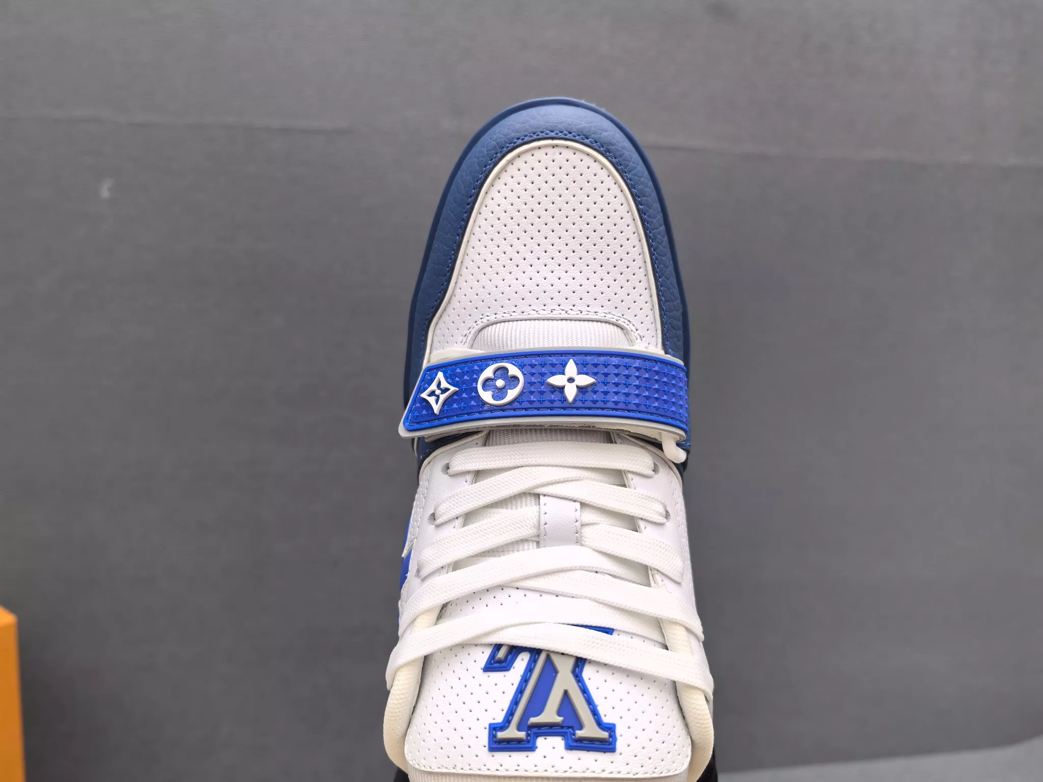 TopPick 5156 Louis Vuitton Casual Shoes For Men